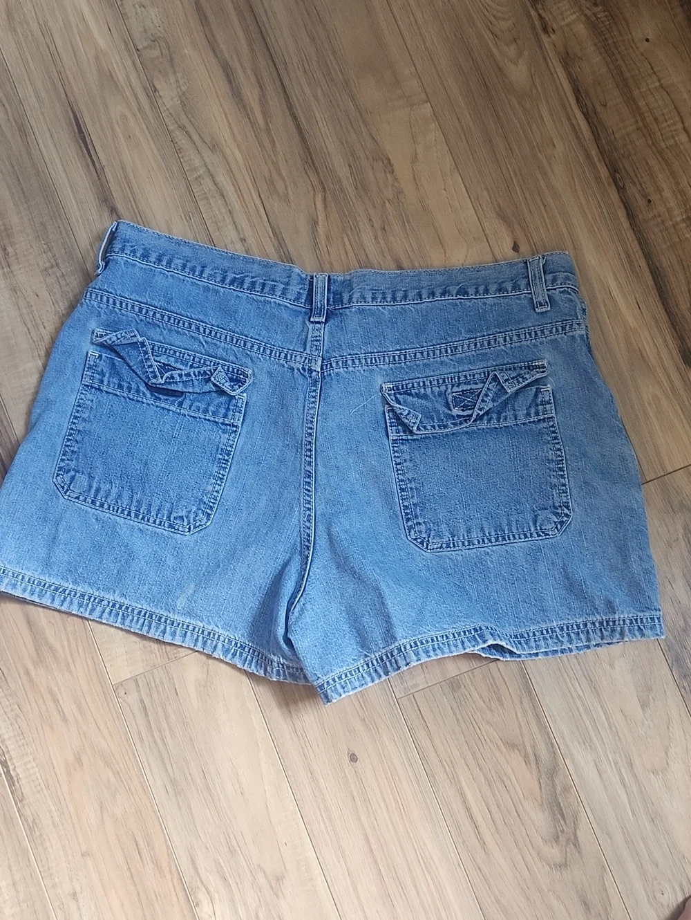 American Eagle Outfitters Jean shorts - Picture 4 of 4